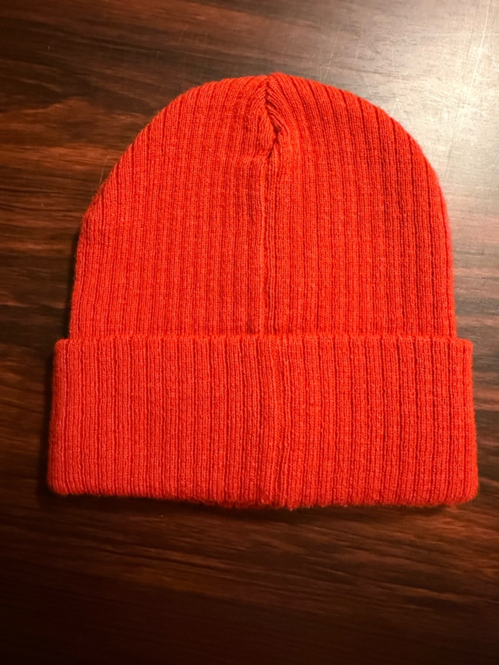 NWOT Super Mario Bright Red Knit Beanie Hat Embroidered Patch Unisex Adult - Picture 2 of 5